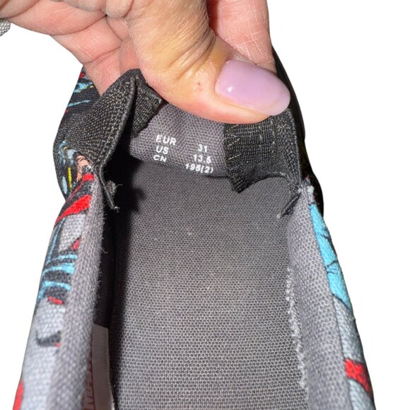 Marvel Comics Kids Slip-On Sneakers Featuring Avengers Print  Size US 13.5 - Picture 6 of 7